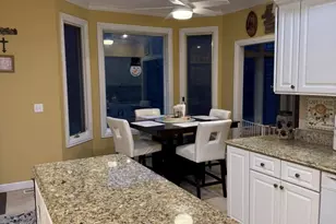 649 Roxbury Rd, Rockford, IL 61107 - Photo 7