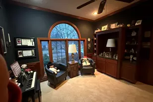 649 Roxbury Rd, Rockford, IL 61107 - Photo 13