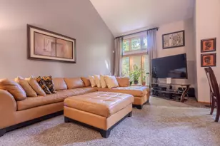 3038 Candlewood Ct, Flossmoor, IL 60422 - Photo 5