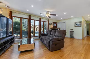 7513 W Ainslie St, Harwood Heights, IL 60706 - Photo 3