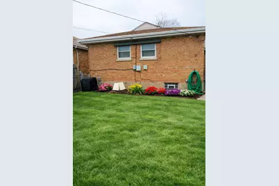 12726 S Justine Street, Calumet Park, IL 60827 - Photo 3