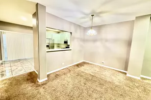 2452 Daybreak Ct, Elgin, IL 60123 - Photo 5