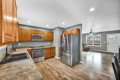 109 Mabee Avenue, East Peoria, IL 61611 - Photo 7