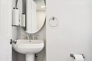 1702 N Maplewood Ave, Chicago, IL 60647 - Photo 5