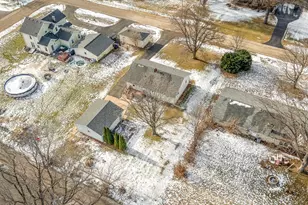 205 N Seward St, Winnebago, IL 61088 - Photo 35