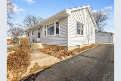 205 N Seward Street, Winnebago, IL 61088 - Photo 5