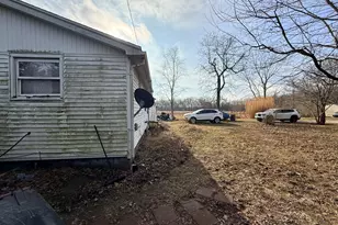 6939 Route 108, Carlinville, IL 62626 - Photo 3