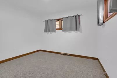 108 S Cornell Avenue, Villa Park, IL 60181 - Photo 11