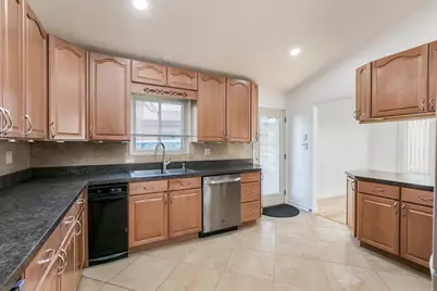 8606 Lillibet Terrace, Morton Grove, IL 60053 - Photo 11