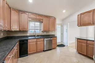 8606 Lillibet Terrace, Morton Grove, IL 60053 - Photo 11