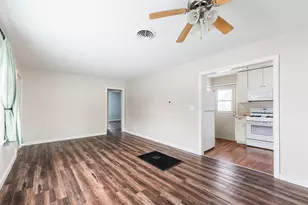 210 S Malta Rd, Malta, IL 60150 - Photo 9