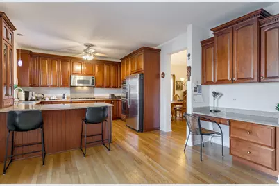1686 Greenleaf Avenue, Des Plaines, IL 60018 - Photo 7