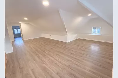 [Address not provided], Skokie, IL 60076 - Photo 15