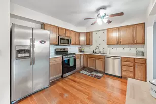 1169 Golf Ct, Dekalb, IL 60115 - Photo 7