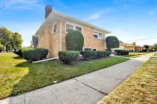 1900 Manchester Ave, Westchester, IL 60154 - Photo 3