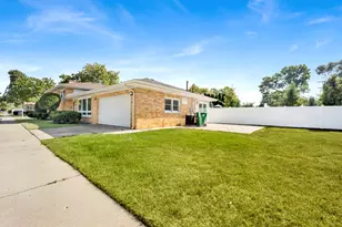 1900 Manchester Ave, Westchester, IL 60154 - Photo 25