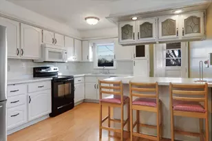 201 S Main St, Leroy, IL 61752 - Photo 11