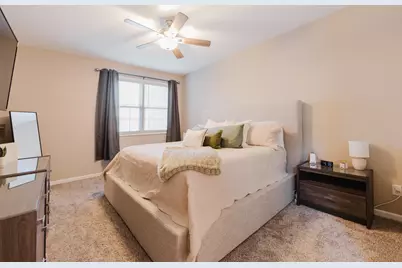 2133 Patriot Drive, Dekalb, IL 60115 - Photo 23