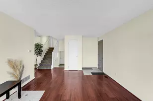 990 Quail Ct, Bradley, IL 60915 - Photo 5