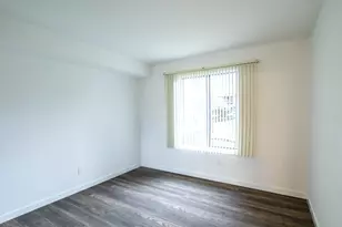 800 Brook Dr, Streamwood, IL 60107 - Photo 15