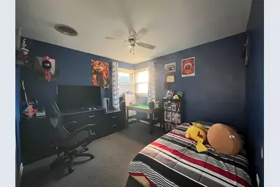 2305 W Grove Avenue, Waukegan, IL 60085 - Photo 7