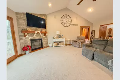 10052 Landmark Drive, Rock Falls, IL 61071 - Photo 11