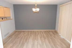 2223 Seaver Ln, Hoffman Estates, IL 60169 - Photo 13