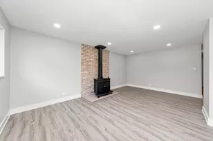 338 Farragut St, Park Forest, IL 60466 - Photo 5