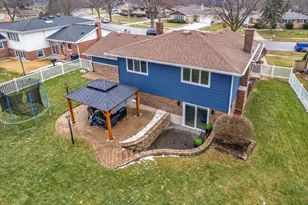 609 Trent Ln, Schaumburg, IL 60193 - Photo 39