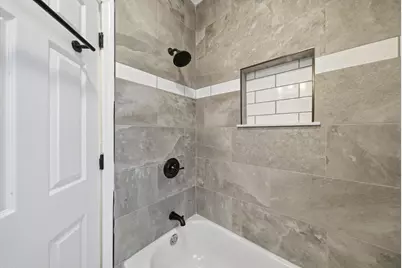 10813 S Eggleston Avenue, Chicago, IL 60628 - Photo 17