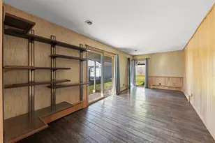 175 S Harrison Ave, Aurora, IL 60506 - Photo 11