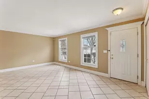 237 Commonwealth Dr, Bolingbrook, IL 60440 - Photo 7