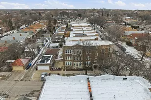 2600 W North Shore Ave, Chicago, IL 60645 - Photo 39