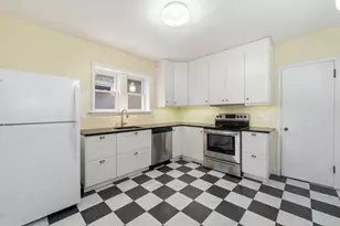 2600 W North Shore Ave, Chicago, IL 60645 - Photo 31