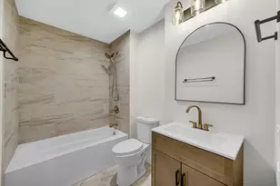 900 W Sunset Dr, Glenwood, IL 60425 - Photo 9