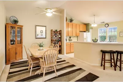 6648 Weather Hill Drive, Willowbrook, IL 60527 - Photo 7