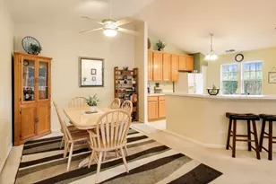 6648 Weather Hill Dr, Willowbrook, IL 60527 - Photo 7