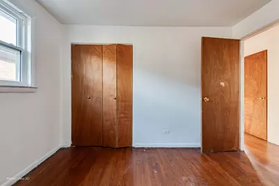 2130 W 71st Place, Chicago, IL 60636 - Photo 9