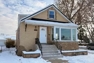 2263 S 14th Ave, North Riverside, IL 60546 - Photo 1