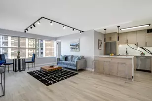 6157 N Sheridan Rd, Chicago, IL 60660 - Photo 3