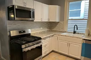 7927 S Burnham Ave, Chicago, IL 60617 - Photo 3