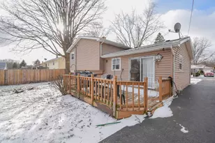 38169 N North Shore Ave, Beach Park, IL 60087 - Photo 3