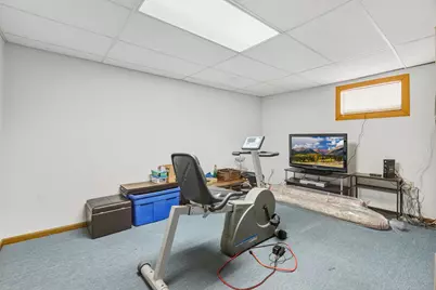 10551 Essex Street, Westchester, IL 60154 - Photo 19