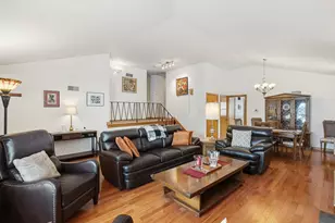 10551 Essex St, Westchester, IL 60154 - Photo 9