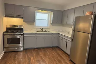 5484 W Higgins Ave, Chicago, IL 60630 - Photo 11