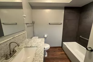 5484 W Higgins Ave, Chicago, IL 60630 - Photo 7