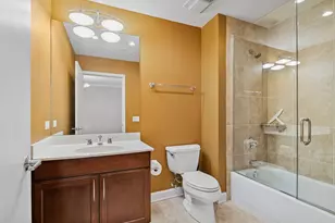 1235 S Prairie Ave, Chicago, IL 60605 - Photo 19