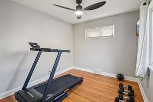 2444 W Berwyn Ave, Chicago, IL 60625 - Photo 15