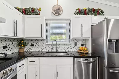 122 W Helen Road, Palatine, IL 60067 - Photo 9