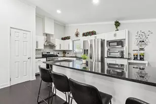 122 W Helen Rd, Palatine, IL 60067 - Photo 7